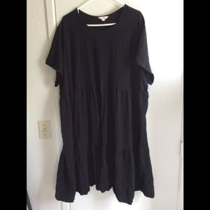 Black dress.  Size 4X